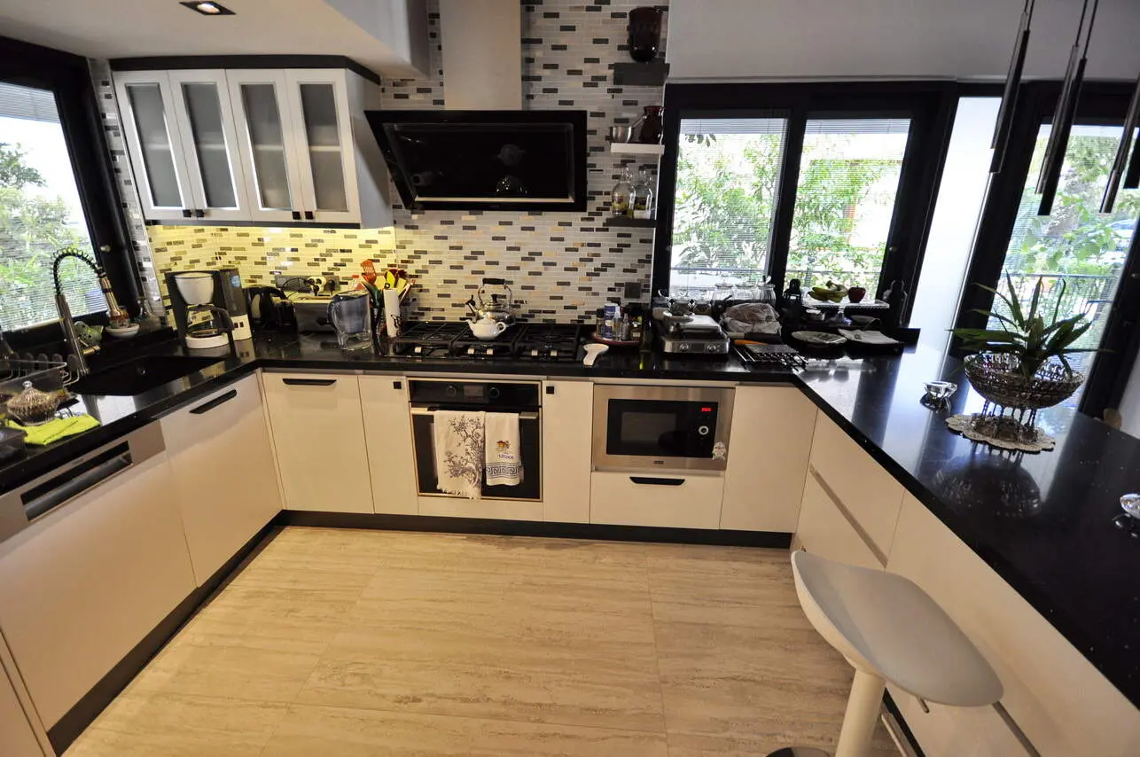 Modern kitchen